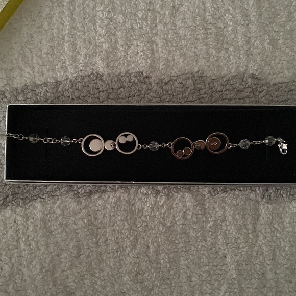 Swarovski Clear Crystal Circle Bracelet Silver Tone - Picture 3 of 4